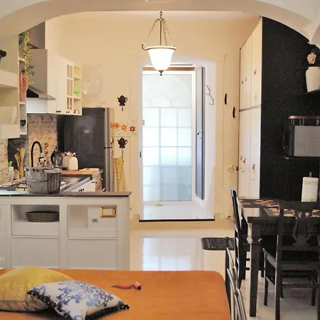 La Mini Casa Apartment La Spezia