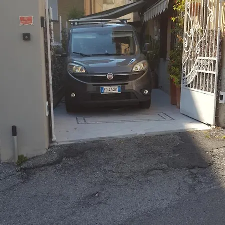 La Mini Casa *